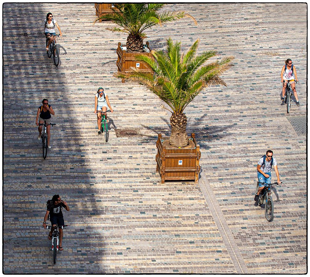 A bicyclette _ photo Alain Besnard