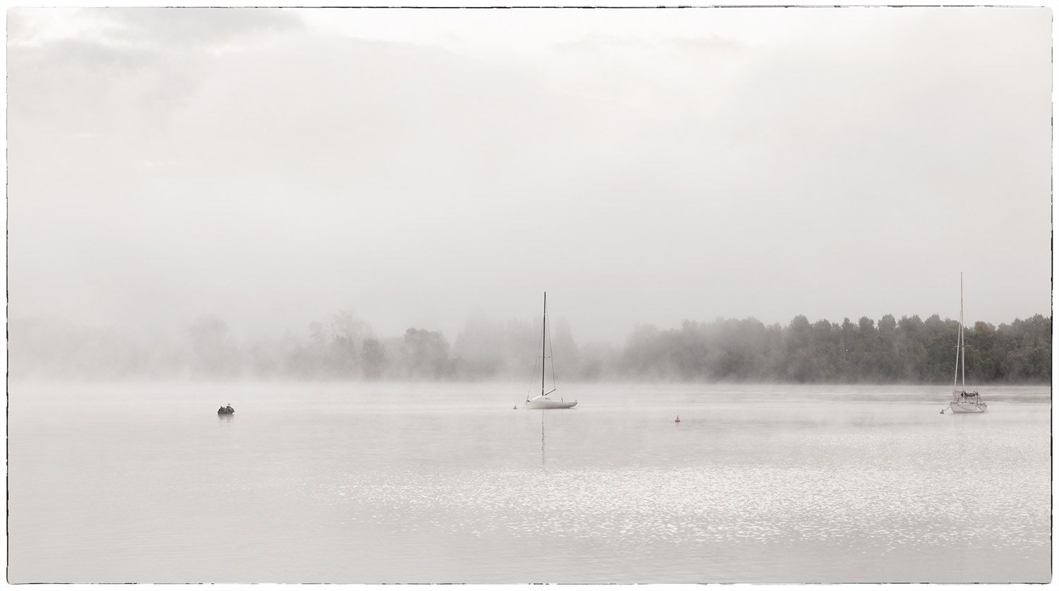 Brouilllard sur le lac - Photo Alain Besnard